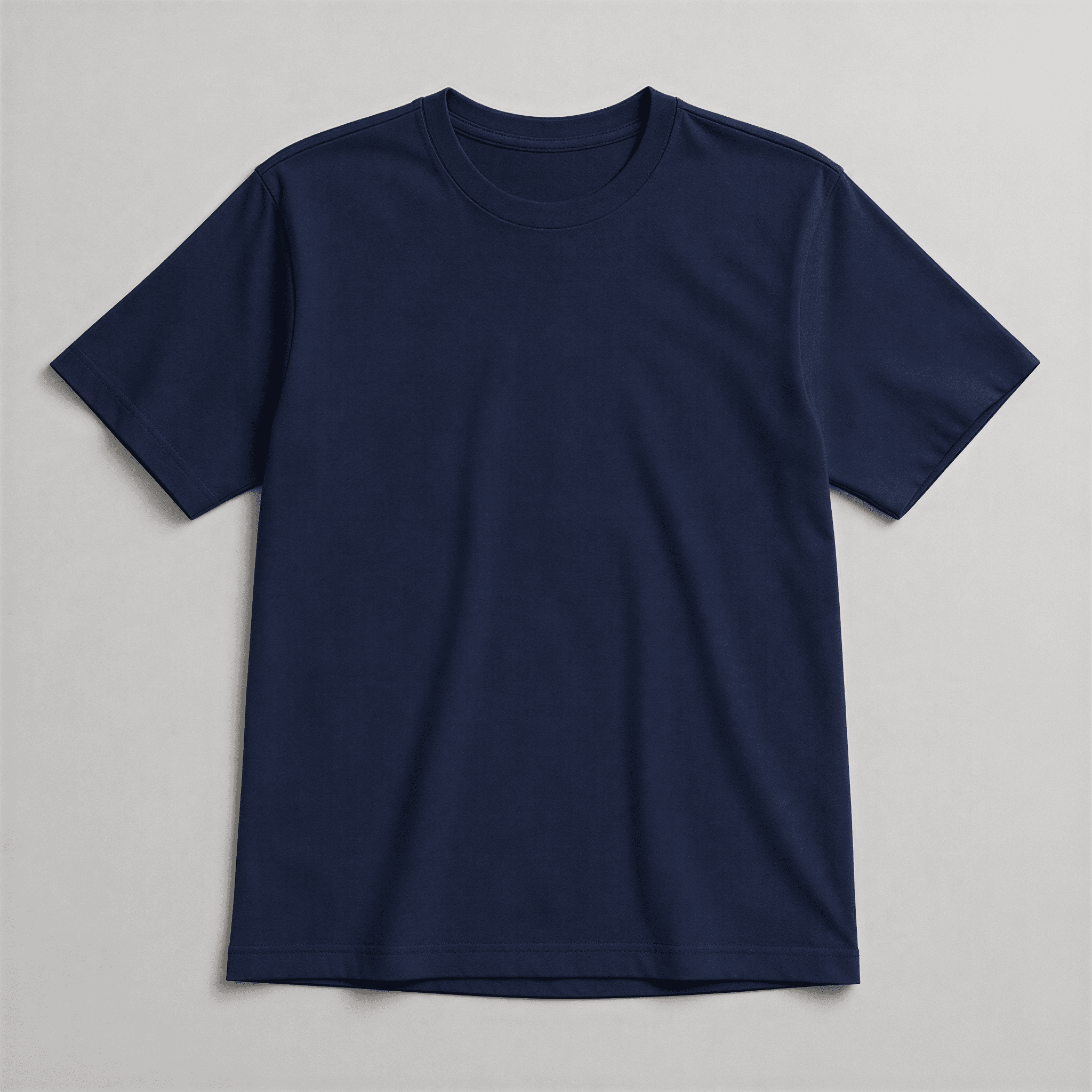 Camiseta básica na cor azul-marinho